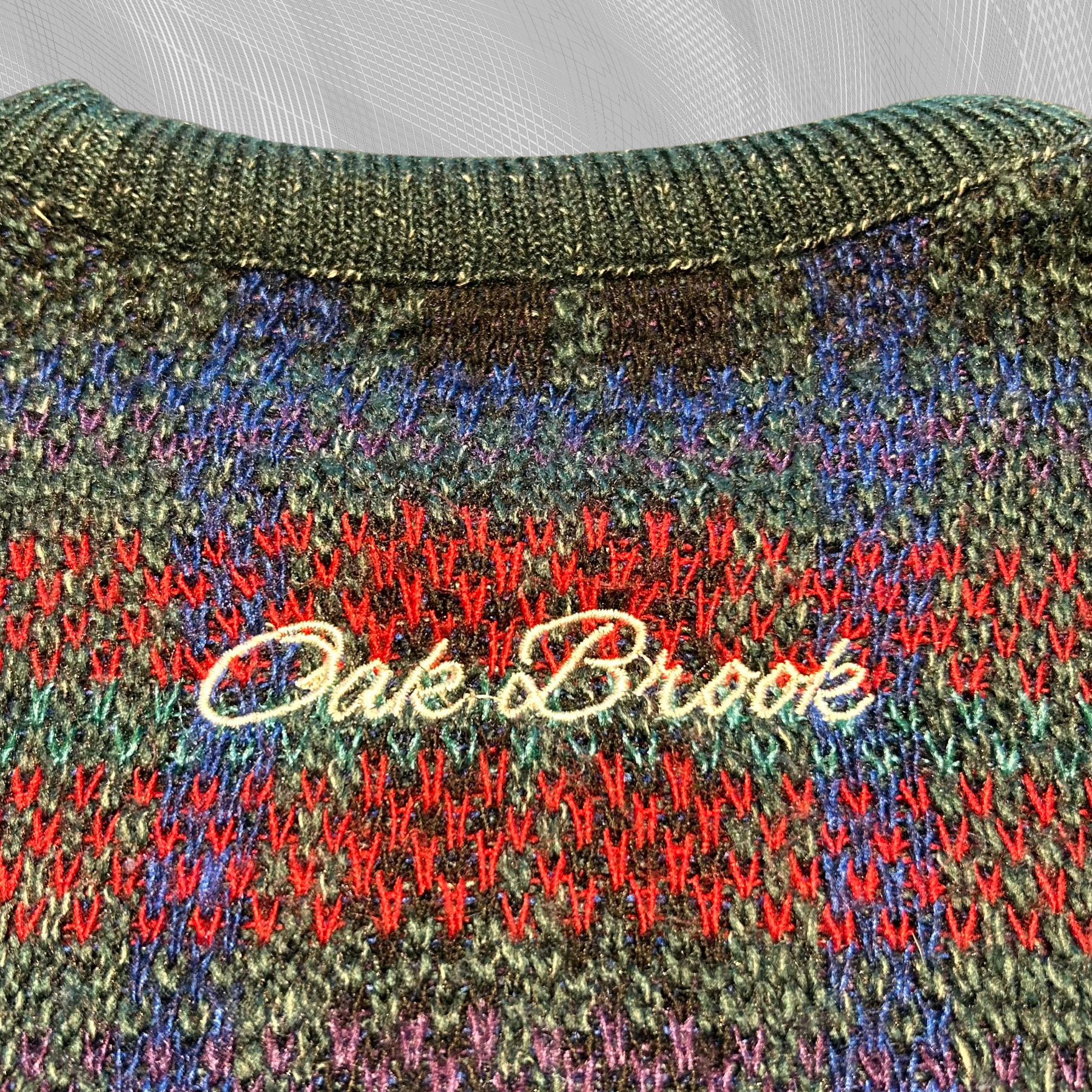 054 - L/XL - 100% Wool