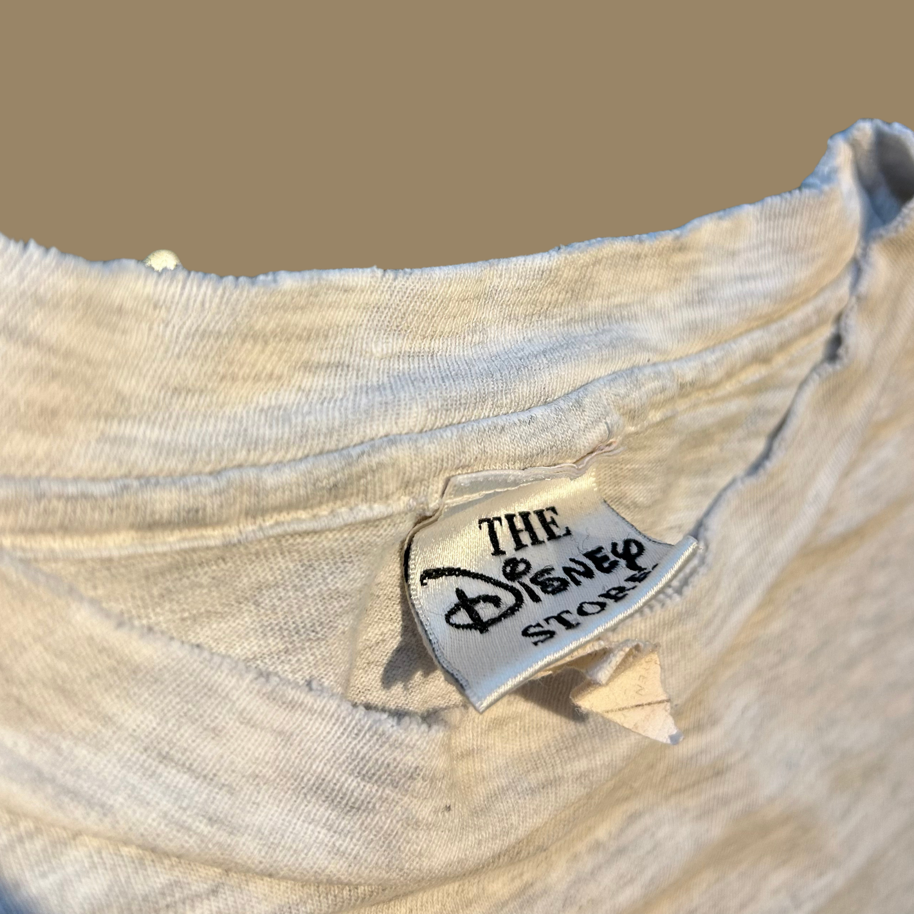 90s Distressed Winnie the Pooh Shirt - L/XL