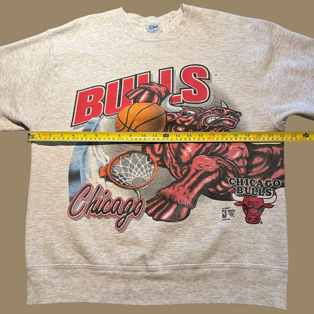 90s Chicago Bulls Wraparound Sweatshirt - L/XL