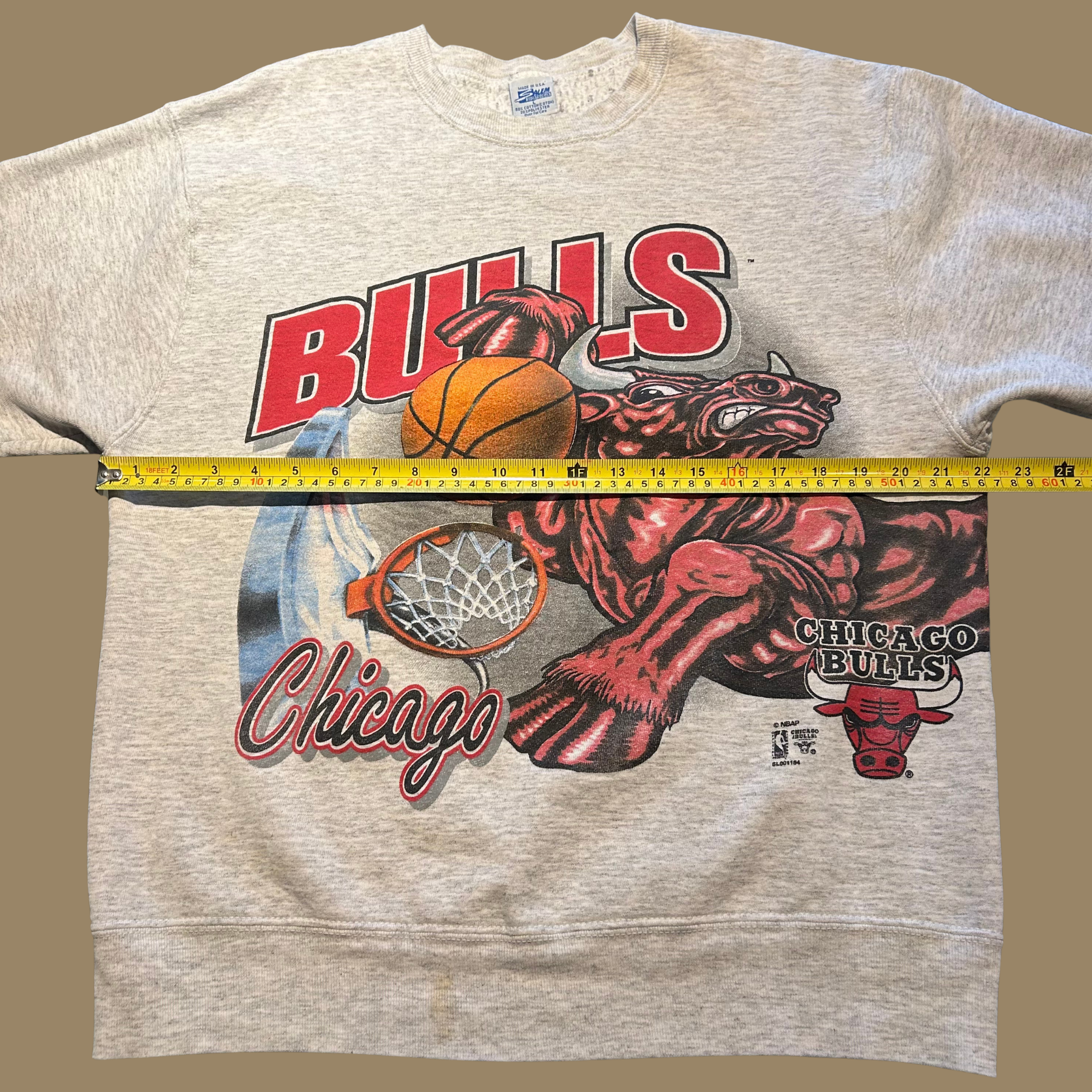 90s Chicago Bulls Wraparound Sweatshirt - L/XL