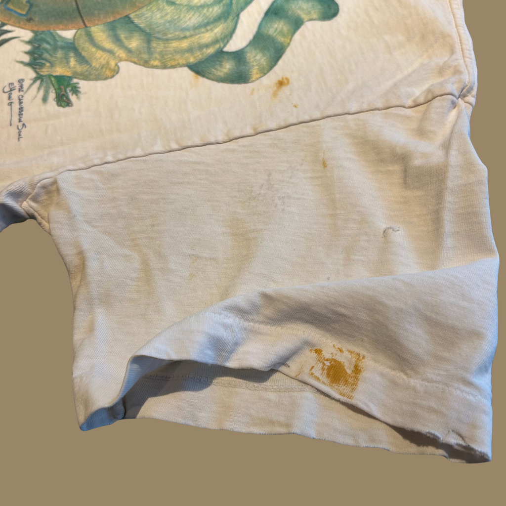 90s Distressed Kentucky Basketball Shirt - M/L