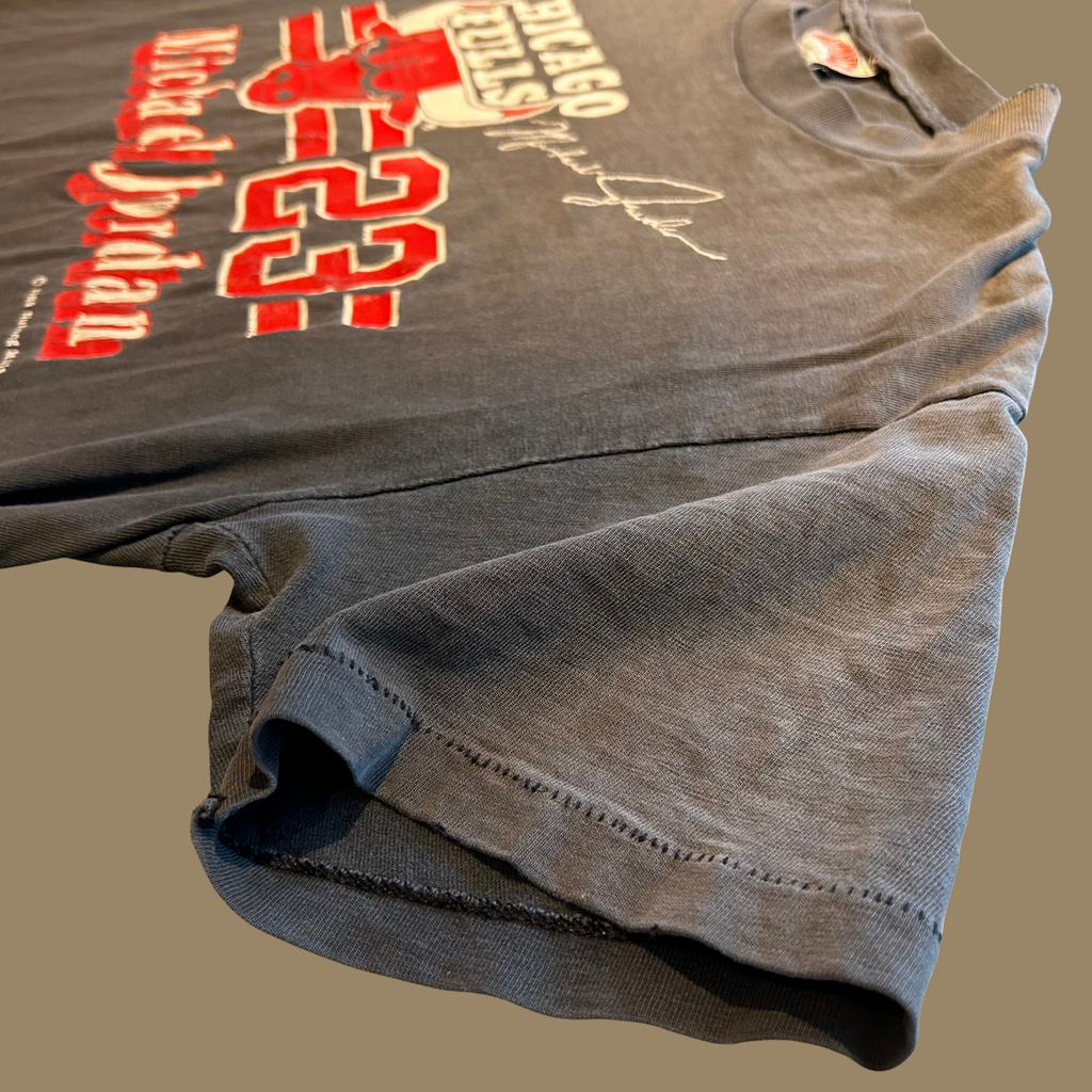 1989 Faded Michael Jordan Chicago Bulls Shirt - M/L